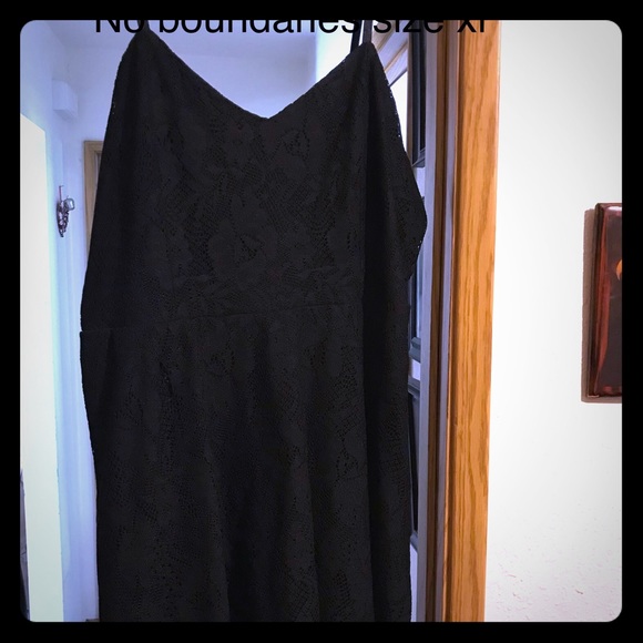 Black dress - Picture 1 of 1